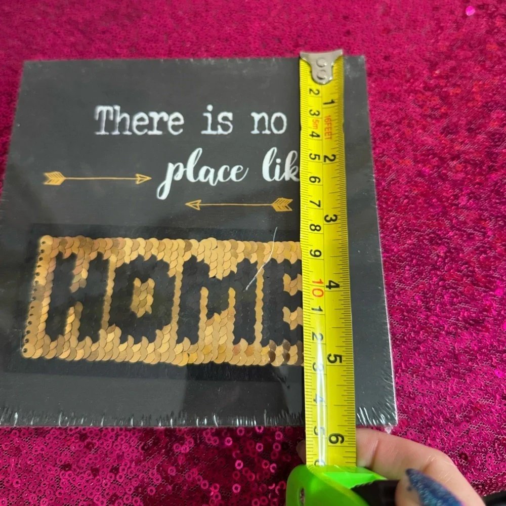 NEW w TAGS 🏷️ 3/for $15 🍒 “There Is No Place Like Home” Sequins Wall Plaque